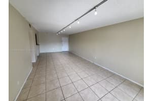 711 N Pine Island Rd APT 407, Plantation, FL 33324, - MLS#A11744224