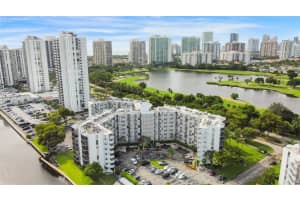 3475 N Country Club Dr, Miami, FL 33180, Sold 04/17/25