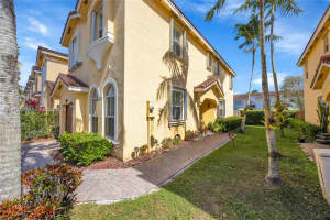 965 SW 149th Ct, Miami, FL 33194, Sold 04/18/25
