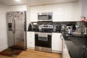 7200 NW 1st St, Plantation, FL 33317, Sold 09/10/25
