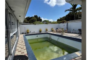 4752 SW 1st St, Coral Gables, FL 33134, - MLS#A11744411