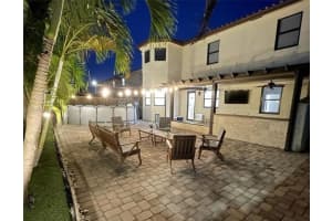 15565 SW 176th Terr, Miami, FL 33187, Sold 07/11/25