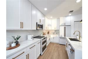 15565 SW 176th Terr, Miami, FL 33187, Sold 07/11/25
