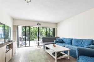 87200 Overseas Hwy Apartment F4, Islamorada, FL 33036, - MLS#A11744484