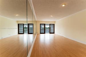 455 Paradise Isle Blvd APT 402, Hallandale Beach, FL 33009, - MLS#A11744607