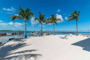 92550 Overseas Hwy APT 108, Tavernier, FL 33070, Sold 09/03/25