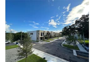5537 W Oak Wy, Davie, FL 33314, Sold 04/11/25