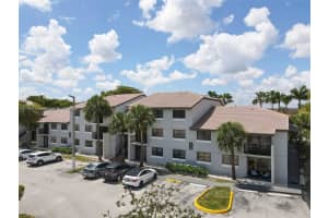 7230 NW 179th St, Hialeah, FL 33015, Sold 04/03/25