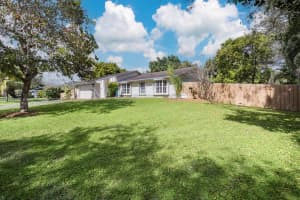 8461 SW 181st St, Palmetto Bay, FL 33157, Sold 05/28/25