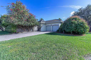 16601 SW 78th Ct, Palmetto Bay, FL 33157, Sold 05/19/25