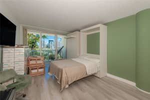 900 Bay Dr APT 122, Miami Beach, FL 33141, - MLS#A11744856