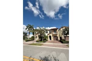 10369 NW 70th Ln, Doral, FL 33178, Sold 05/30/25