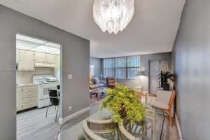 9141 Sunrise Lakes Blvd, Sunrise, FL 33322, Sold 05/02/25