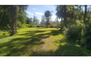 3050 Pine Tree Dr Naples, FL 34112 - MLS#A11745031