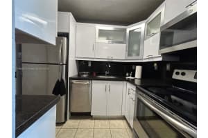 2899 Collins Ave APT 533, Miami Beach, FL 33140, Sold 08/18/25