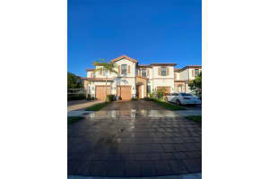 10413 W 33rd Ct ., Hialeah
