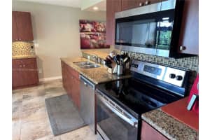 5302 NE 6th Ave A16, Oakland Park, FL 33334, Sold 04/18/25