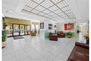 1100 St Charles Pl APT L21, Pembroke Pines, FL 33026, - MLS#A11745182