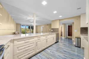 3499 Oaks Way 205 205, Pompano Beach, FL 33069, Sold 08/15/25