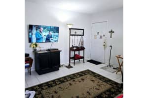 313 N 28th Ave, Hollywood, FL 33020, Sold 04/04/25