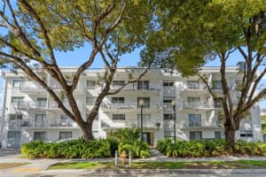 445 SW 11th St, Miami, FL 33130, Sold 03/25/25