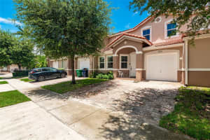 13861 SW 275th St, Homestead, FL 33032, Sold 08/12/25