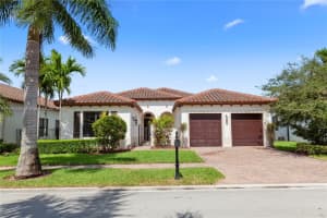 8345 NW 26th Ct, Pembroke Pines, FL 33024, Sold 05/02/25