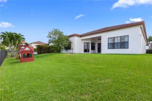 8345 NW 26th Ct, Pembroke Pines, FL 33024, Sold 05/02/25