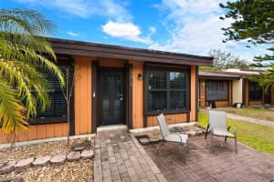 10310 Iris Ct, Pembroke Pines, FL 33026, Sold 04/28/25