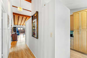 10310 Iris Ct, Pembroke Pines, FL 33026, Sold 04/28/25