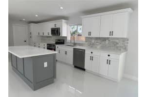 14851 SW 71st St, Miami, FL 33193, Sold 06/03/25