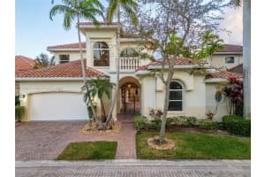 920 Captiva Dr, Hollywood