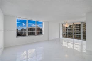 230 174th St APT 1912, Sunny Isles Beach, FL 33160, Sold 04/18/25