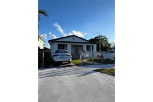 502 E 14th St, Hialeah, FL 33010, Sold 04/15/25