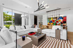 810 W 47th Ct, Miami Beach, FL 33140, - MLS#A11745745