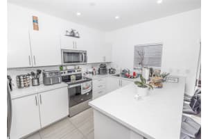 413 NW 12th Ave, Florida City, FL 33034, Sold 05/09/25
