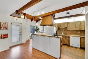 428 Briarwood Cir # 4-27, Hollywood, FL 33024, Sold 07/15/25