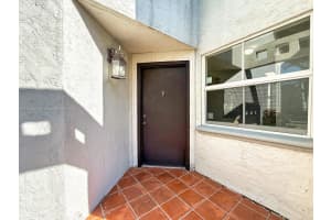 4609 NW 97th Ct, Doral, FL 33178, Sold 03/26/25