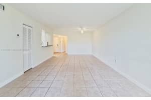 4609 NW 97th Ct, Doral, FL 33178, Sold 03/26/25
