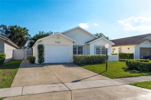 9068 Pine Springs Dr, Boca Raton, FL 33428, Sold 05/12/25