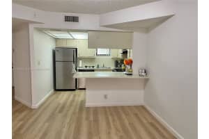 8290 Lake Dr 223, Doral, FL 33166 - MLS#A11745927