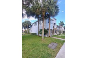 8223 SW 27th St, Miramar, FL 33025, Sold 08/06/25