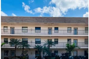 10332 Sunrise Lakes Blvd 103, Sunrise