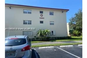 13300 SW 1st St APT 213O, Pembroke Pines, FL 33027, - MLS#A11746018