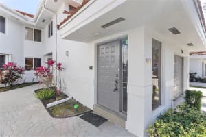 970 SW 93rd Ave, Plantation, FL 33324, Sold 04/08/25