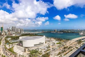 398 Ne 5th St 2205, Miami