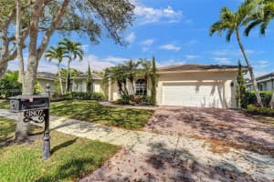 3807 Oak Ridge Cir, Weston, FL 33331, Sold 04/30/25