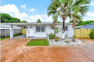 713 SW 6th Ave, Hallandale Beach, FL 33009, - MLS#A11746232