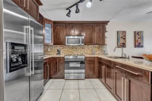 685 Miller Dr, Miami Springs, FL 33166, Sold 03/31/25
