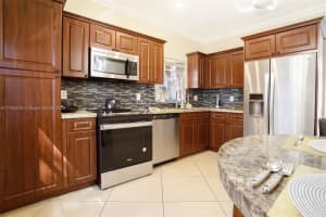 18051 SW 11th Ct, Pembroke Pines, FL 33029, Sold 03/31/25